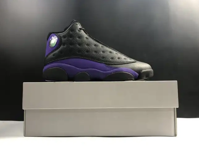 HYPE Air Jordan DJ5982-015 Court Purple 13 0512